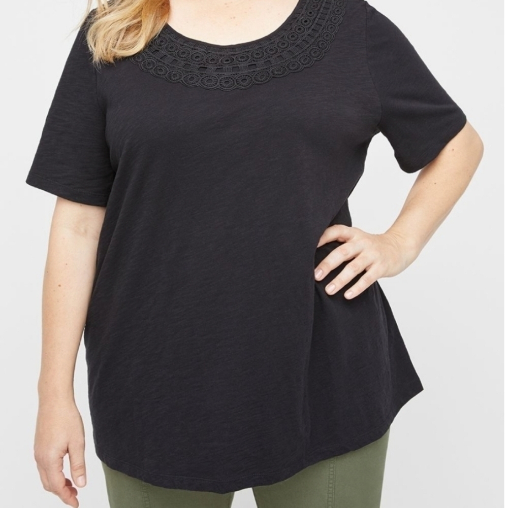 Catherine's Plus Petite Slub Knit Crochet Black Tee•1XWP NWOT
